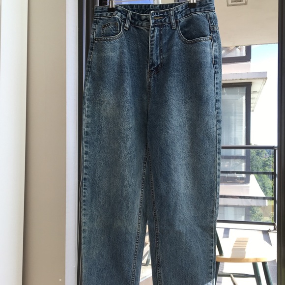 High-waist Ankle Jeans - Picture 2 of 16
